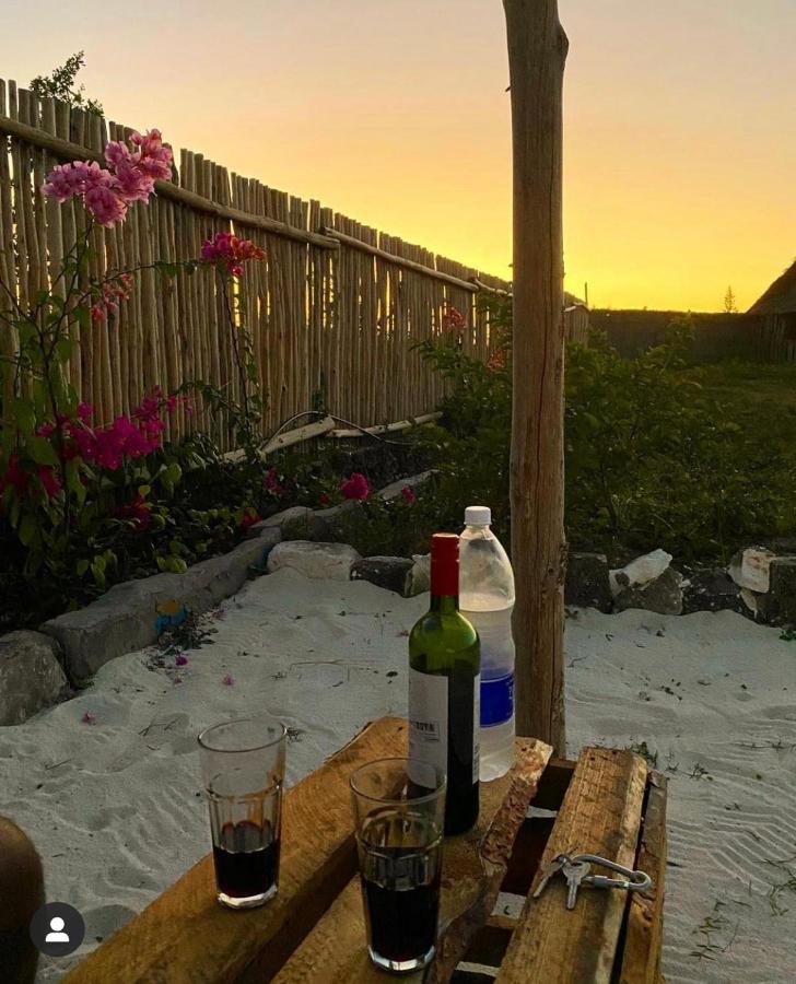 Bed and Breakfast Habibis Bottle House Nungwi Exterior foto